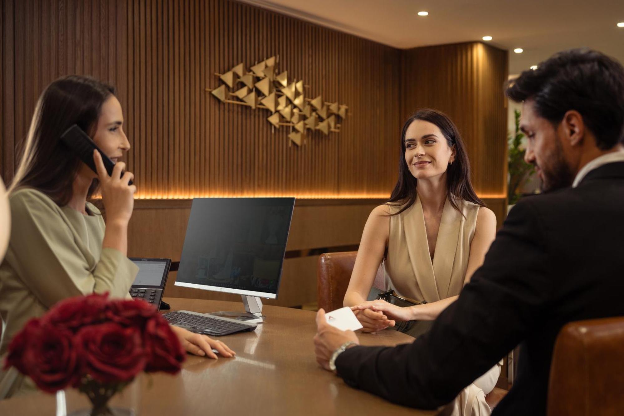 Golden Sands Suites Dubai Eksteriør billede
